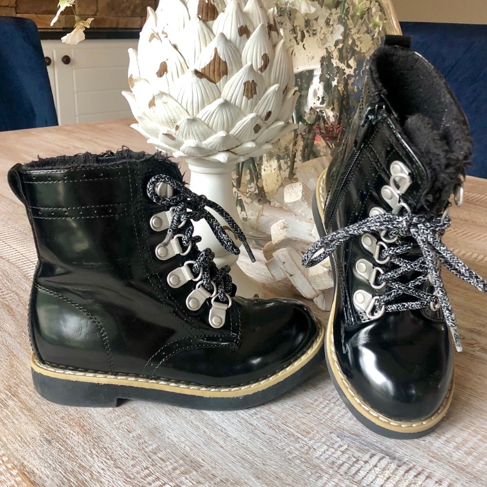 Zara kids patent leather boots 🥾